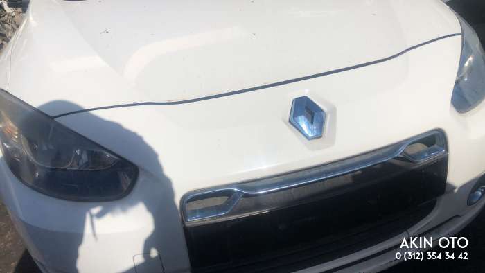 Renault Fluence Çıkma Beyaz Hatasız Ön Tampon