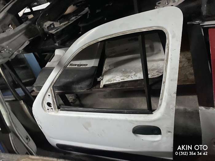 Renault Kangoo 2 Çıkma Orijinal Sol Ön Kapı
