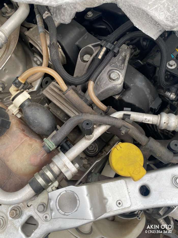Renault Fluence Çıkma 1.5 Otomatik Motor Kulağı