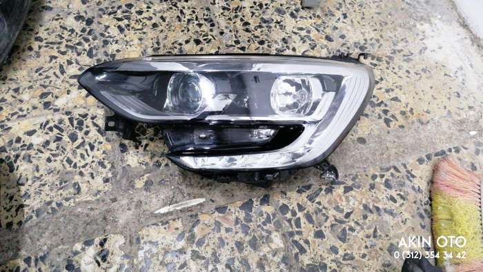 Renault Megane 4 Çıkma Orijinal Sol Ön Far